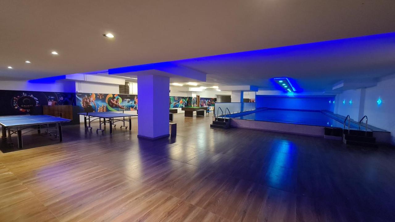 Galaxy Club & Hotel บิจาปุร์ ภายนอก รูปภาพ