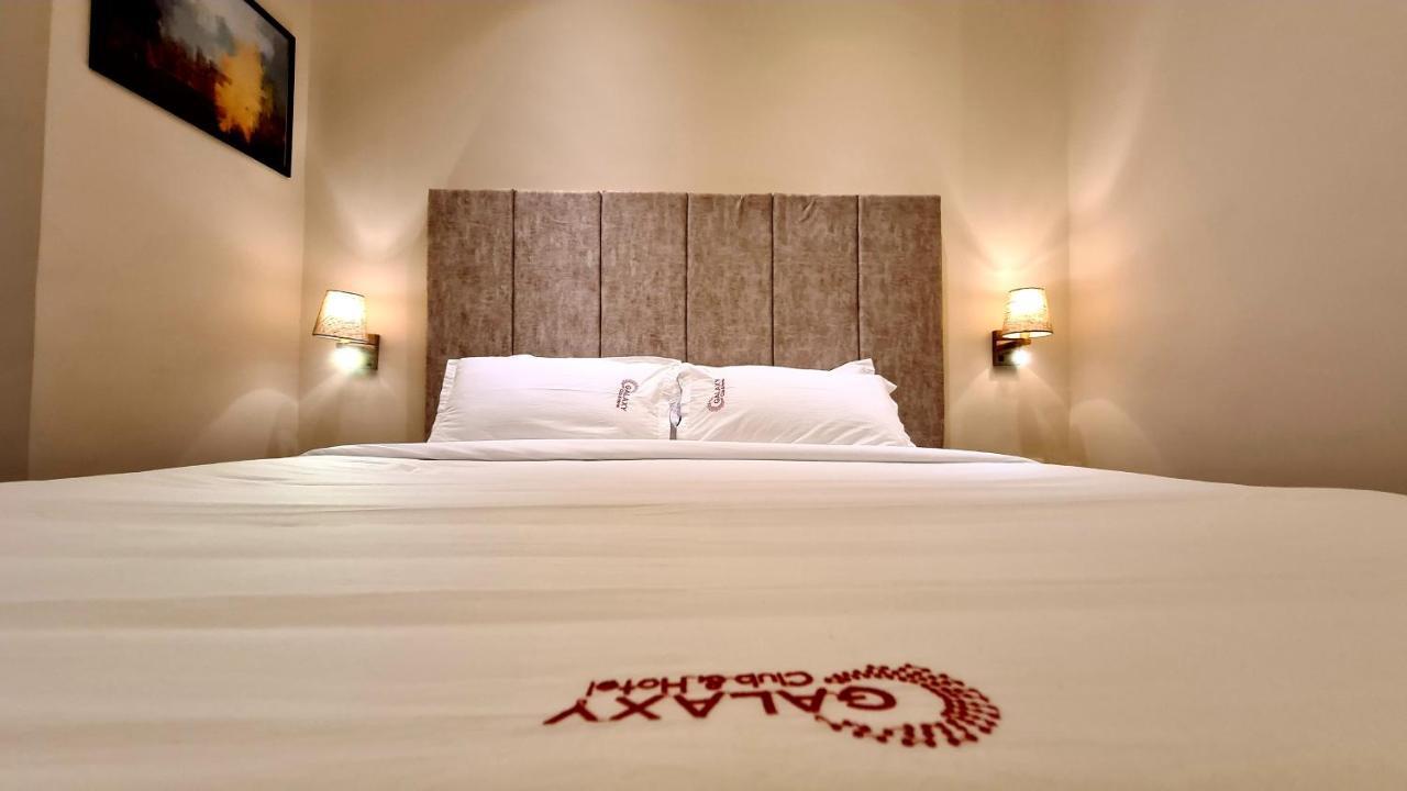 Galaxy Club & Hotel บิจาปุร์ ภายนอก รูปภาพ